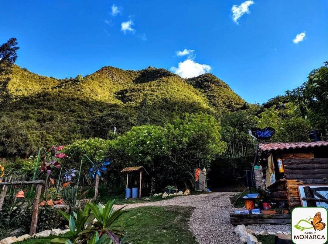 Montañas de Tenjo y el camino de la finca familiar
